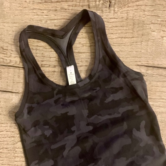 Lululemon Cool Racerback Tank in Camo. - Picture 8 of 13